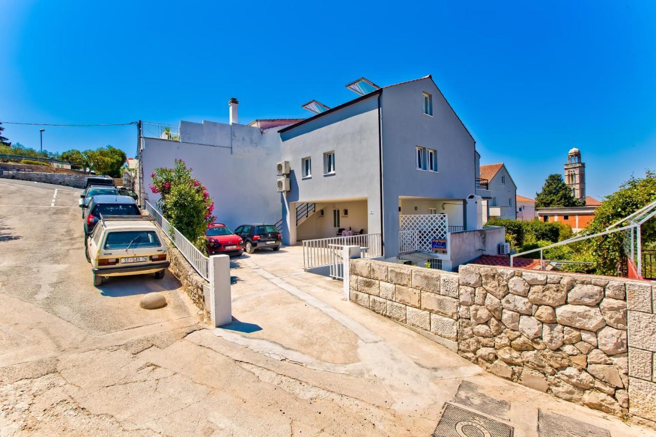 Apartments Hruban Hvar Town Esterno foto